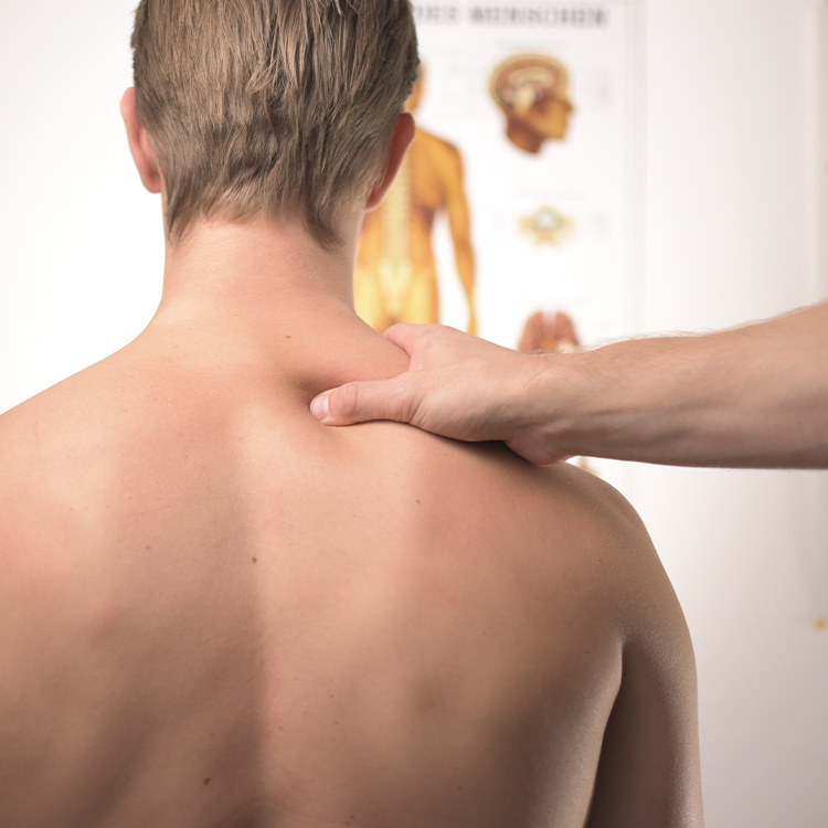 Pinched nerve in lower back: Causes & Treatment of nerve pain